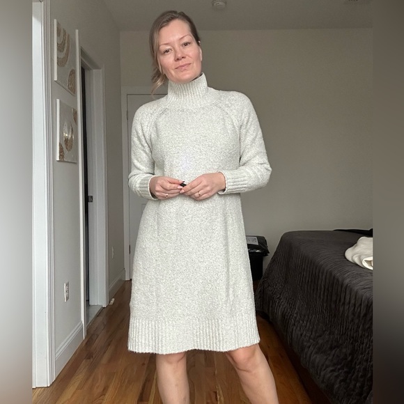 Mock Neck Long Sleeve Knee Length Sweater Dress - Picture 6 of 10